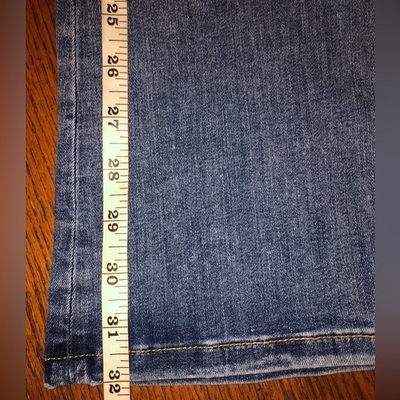 Banana Republic X Olivia Palermo Medium Wash Dark Rinse Crop Flare Leg Jeans - Picture 13 of 14